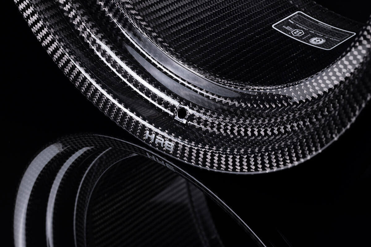 Removed unsightly carbon seam on visible lip and inner barrel areas